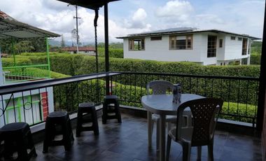 Casa campestre en venta, Santagueda, Palestina.