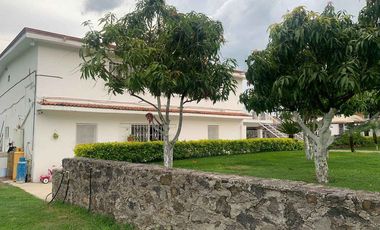 ¡Gran Oportunidad en Yautepec, Morelos!  Casa en Esquina con Amplias Amenidades y Excelente Ubicación