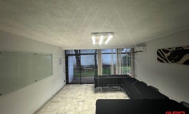 CASA USO DE SUELO MIXTO EN VENTA CERCA EXPO GUADALAJARA