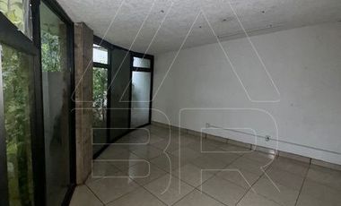CASA USO DE SUELO MIXTO EN VENTA CERCA EXPO GUADALAJARA