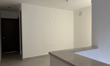 RENTA CASA AL NORTE EN PRIVADA