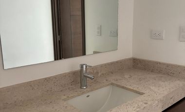 RENTA CASA AL NORTE EN PRIVADA