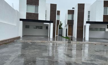 RENTA CASA AL NORTE EN PRIVADA