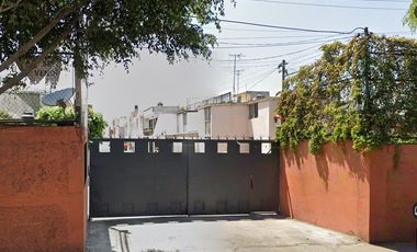 Casa en condominio en venta Avenida Tláhuac 4522 Lomas Estrella 2° Sección Recuperación Bancaria