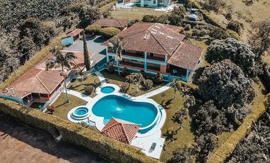 TE ALQUILO FINCA VILLA CONCHITA EN COPACABANA LLAMANOS AL3024173642 TE ESPERAMOS EN NUESTRAS INSTALACIONES.