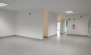 BODEGA 750M2 EQUIPADA EN PARQUE INDUSTRIAL SMARPARK