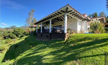 Venta de casa finca en El Carmen de Viboral vereda Quirama