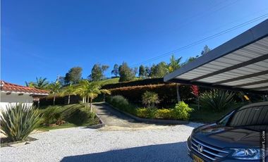 Venta de casa finca en El Carmen de Viboral vereda Quirama