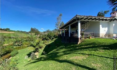 Venta de casa finca en El Carmen de Viboral vereda Quirama