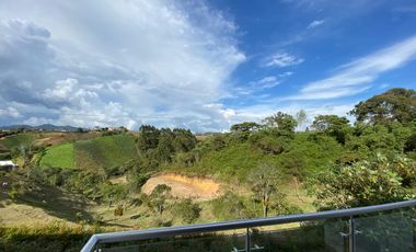 Venta de casa campestre en Marinilla vereda Las Mercedes