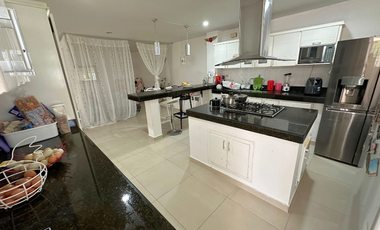 Amplia casa a la venta en el barrio Buque