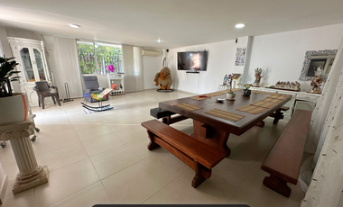 Amplia casa a la venta en el barrio Buque