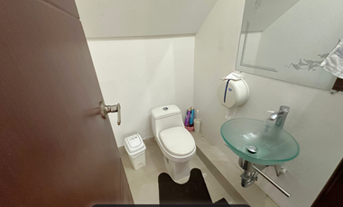 Amplia casa a la venta en el barrio Buque