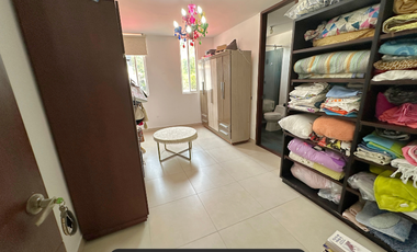 Amplia casa a la venta en el barrio Buque