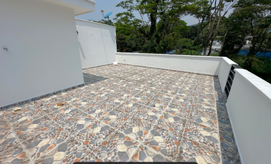 Amplia casa a la venta en el barrio Buque