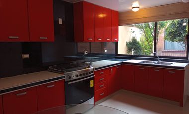 CASA EN VENTA EN CONDOMINIO DE POCAS CASAS CERCA ZONA HOSPITALES TOLUCA