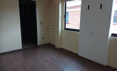 CASA EN VENTA EN CONDOMINIO DE POCAS CASAS CERCA ZONA HOSPITALES TOLUCA