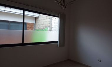 CASA EN VENTA EN CONDOMINIO DE POCAS CASAS CERCA ZONA HOSPITALES TOLUCA