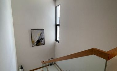 House for sale Parc Priva with lift on land: 87.8 sq.w., usable area 462 sq.m., 5 bedrooms, 5 bathrooms, tastefully decorated and imported furniture b