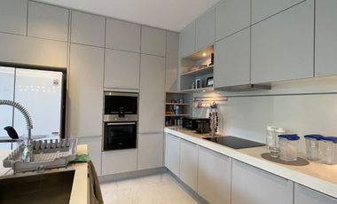House for sale Parc Priva with lift on land: 87.8 sq.w., usable area 462 sq.m., 5 bedrooms, 5 bathrooms, tastefully decorated and imported furniture b