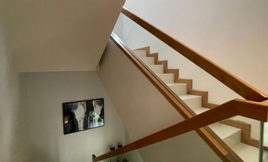 House for sale Parc Priva with lift on land: 87.8 sq.w., usable area 462 sq.m., 5 bedrooms, 5 bathrooms, tastefully decorated and imported furniture b