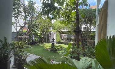 House for sale Parc Priva with lift on land: 87.8 sq.w., usable area 462 sq.m., 5 bedrooms, 5 bathrooms, tastefully decorated and imported furniture b