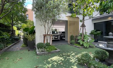 House for sale Parc Priva with lift on land: 87.8 sq.w., usable area 462 sq.m., 5 bedrooms, 5 bathrooms, tastefully decorated and imported furniture b