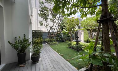House for sale Parc Priva with lift on land: 87.8 sq.w., usable area 462 sq.m., 5 bedrooms, 5 bathrooms, tastefully decorated and imported furniture b