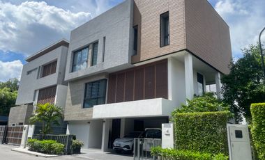 House for sale Parc Priva with lift on land: 87.8 sq.w., usable area 462 sq.m., 5 bedrooms, 5 bathrooms, tastefully decorated and imported furniture b