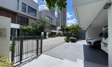 House for sale Parc Priva with lift on land: 87.8 sq.w., usable area 462 sq.m., 5 bedrooms, 5 bathrooms, tastefully decorated and imported furniture b