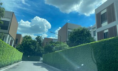 House for sale Parc Priva with lift on land: 87.8 sq.w., usable area 462 sq.m., 5 bedrooms, 5 bathrooms, tastefully decorated and imported furniture b