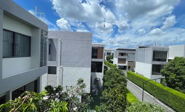 House for sale Parc Priva with lift on land: 87.8 sq.w., usable area 462 sq.m., 5 bedrooms, 5 bathrooms, tastefully decorated and imported furniture b