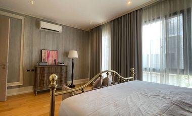 House for sale Parc Priva with lift on land: 87.8 sq.w., usable area 462 sq.m., 5 bedrooms, 5 bathrooms, tastefully decorated and imported furniture b