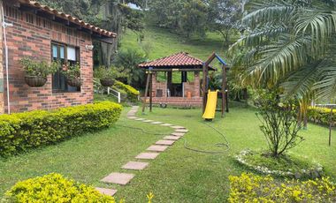 Alquilo Finca de Recreo en Girardota: PRECIO DÍA