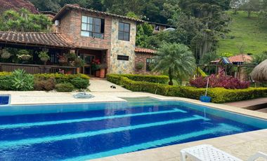 Alquilo Finca de Recreo en Girardota: PRECIO DÍA