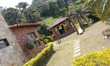 Alquilo Finca de Recreo en Girardota: PRECIO DÍA