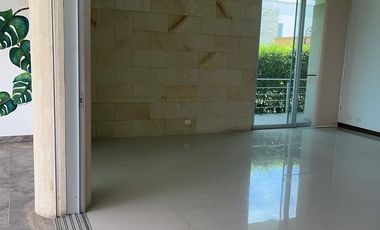 PANCE ARRIENDO AMPLIA CASA CONDOMINIO