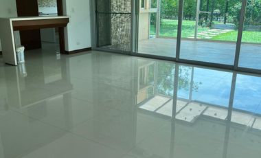 PANCE ARRIENDO AMPLIA CASA CONDOMINIO