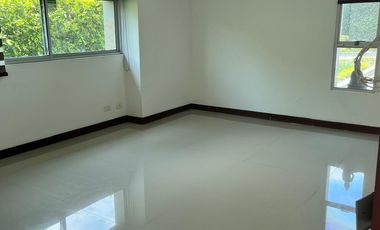 PANCE ARRIENDO AMPLIA CASA CONDOMINIO
