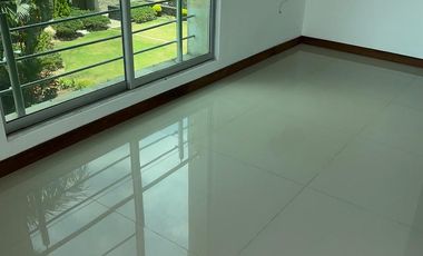 PANCE ARRIENDO AMPLIA CASA CONDOMINIO