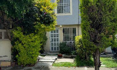 Casa en Venta en Fracc. Jardines de Santa Rosa