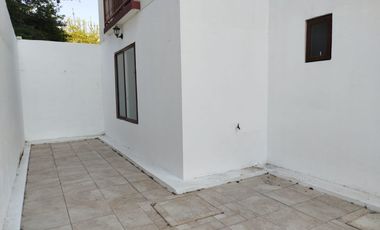 Departamento de venta en la Urbanización Villas del Bosque, Vía a la Costa.