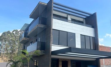 venta de casa unifamiliar en Marinilla