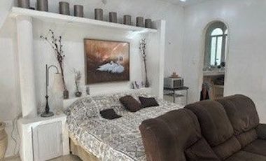 RENTO ESTUDIO EN COLONIA MONTECRISTO MUY CERCA DEL COLEGIO CUMBRES