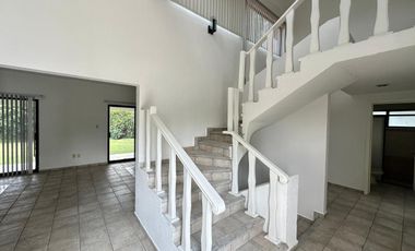 CASA EN VENTA EN FRACCIONAMIENTO LOMAS DE COCOYOC MORELOS