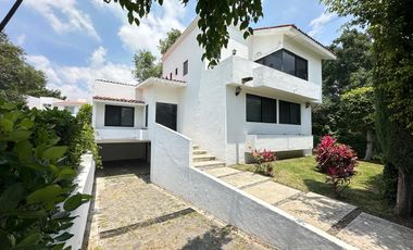 CASA EN VENTA EN FRACCIONAMIENTO LOMAS DE COCOYOC MORELOS