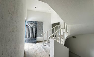 CASA EN VENTA EN FRACCIONAMIENTO LOMAS DE COCOYOC MORELOS