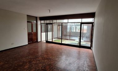 VENTA DE CASA COMO TERRENO, 276 M2, RDM PARA 7 PISOS, COMERCIO VECINAL, 25 M DE FRENTE