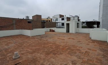 VENTA DE CASA COMO TERRENO, 276 M2, RDM PARA 7 PISOS, COMERCIO VECINAL, 25 M DE FRENTE