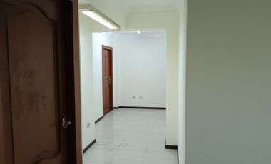 Departamento de alquiler en Kennedy Norte, Planta Baja, 140 m2